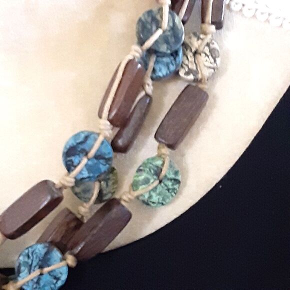 Natural tribal handmade 3 strand wooden necklace 18" Boho - Picture 3 of 3